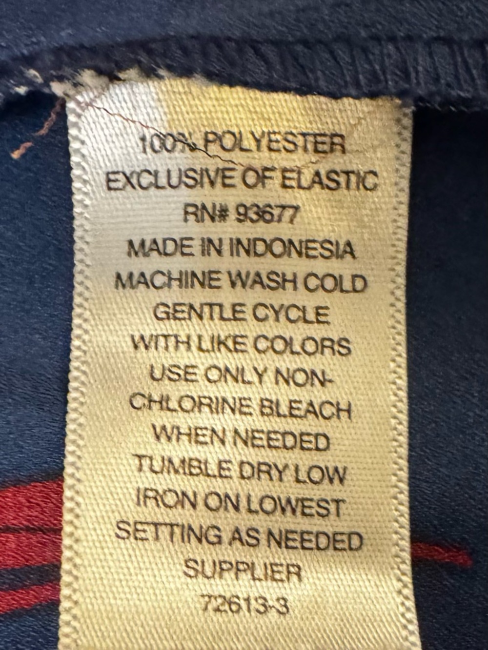 a.n.a Navy Floral Smocked Yoke Blouse size Large - Picture 6 of 7